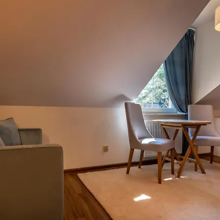 Alojamento de Acomodação e Pequeno-almoço Vinci Rozewie 3*